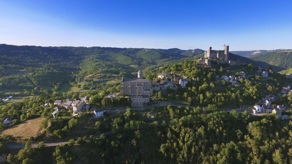 Vvf Aveyron Najac Hotel Buitenkant foto